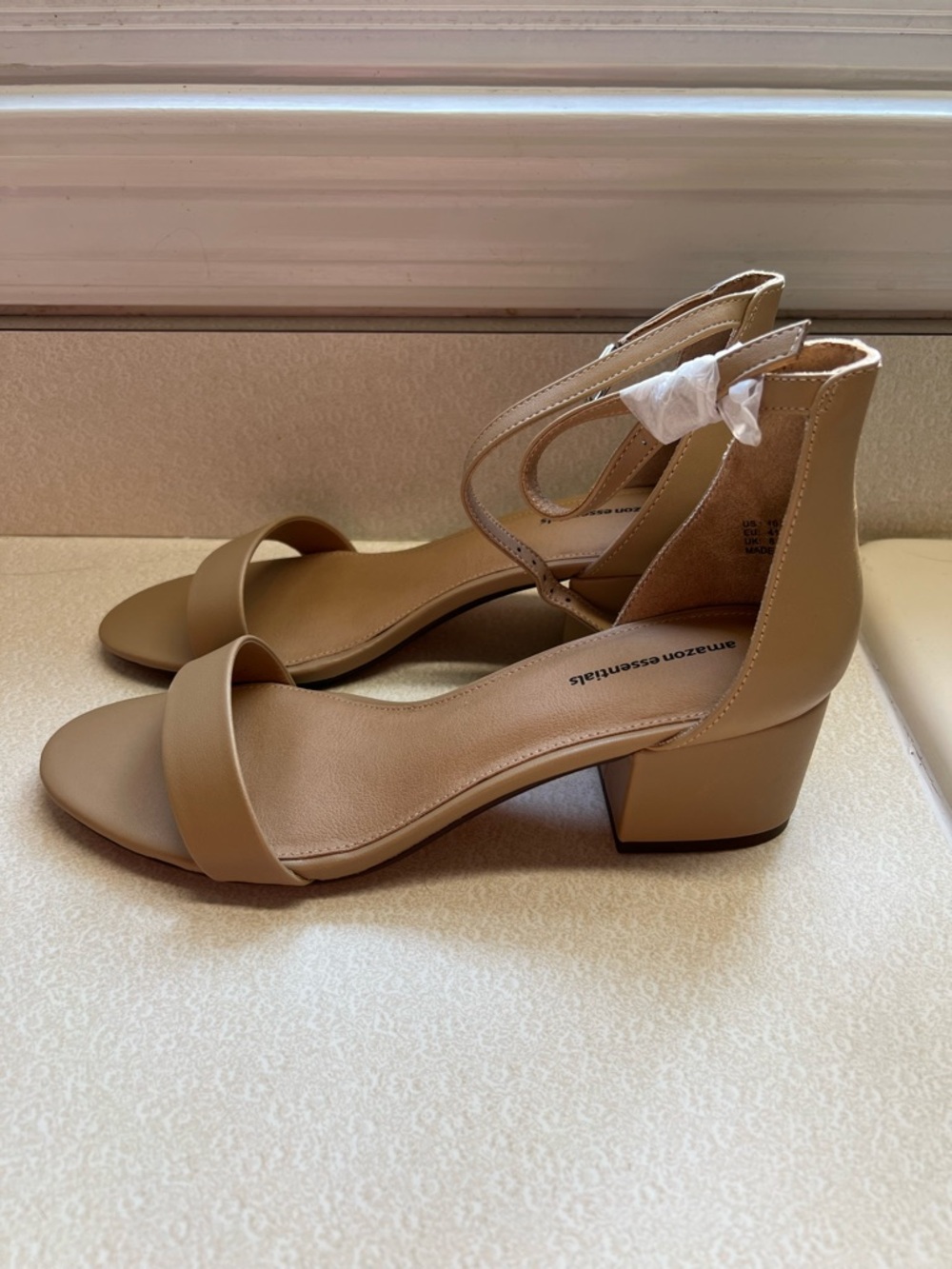 Amazon Essentials Women's Beige Ankle-Strap Block Heel Sandals